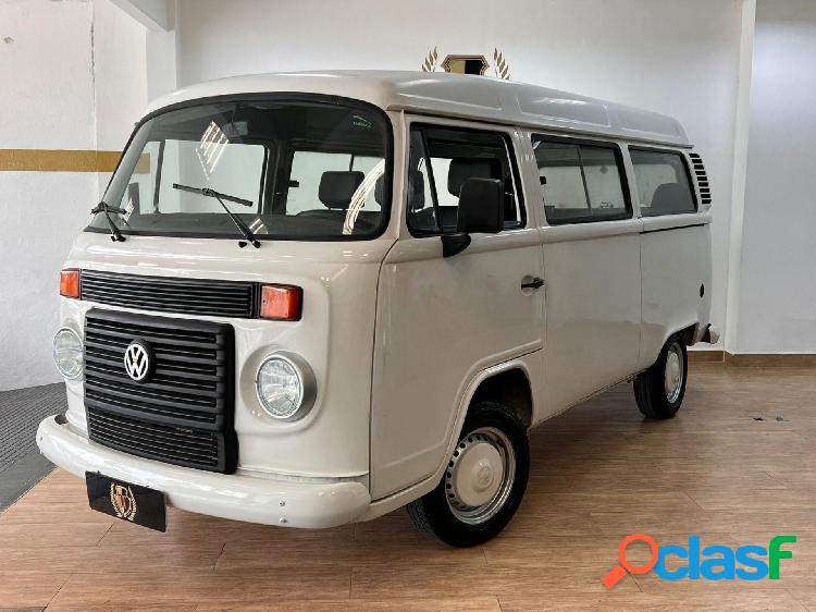 VOLKSWAGEN KOMBI STANDARD 1.4 MI TOTAL FLEX 8V BRANCO 2011