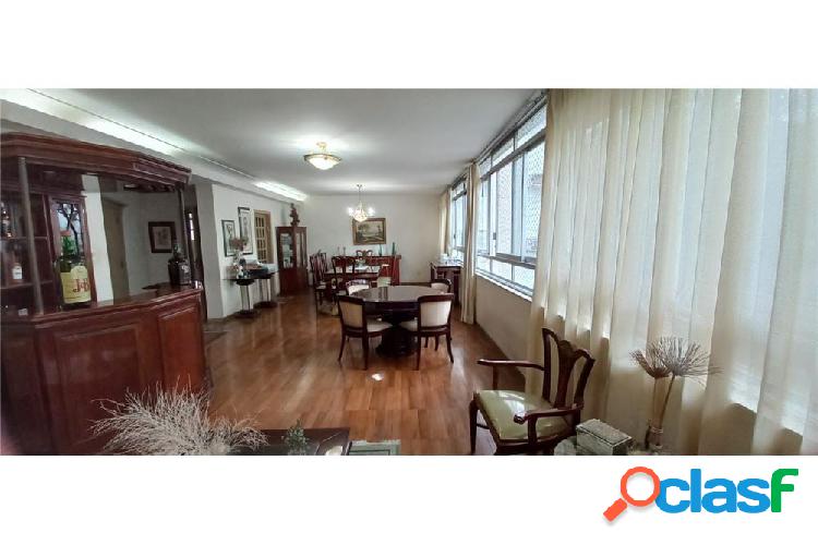 Apartamento com 4 quartos, 254m², à venda em São Paulo,