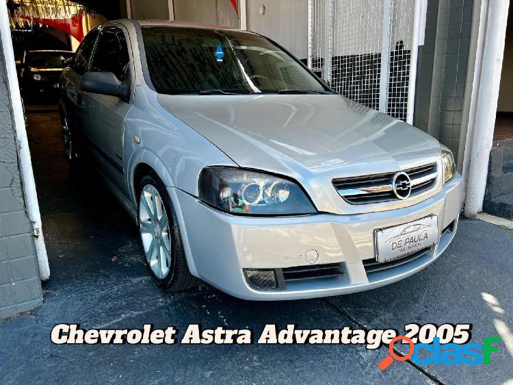 CHEVROLET ASTRA ADVANTAGE 2.0 MPFI FLEXPOWER 8V 3P BEGE 2005