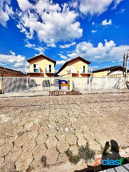 Casa em Condomínio !! Ótima Localização