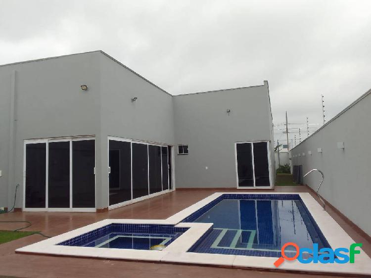 Imóvel com Piscina no Residencial Florença