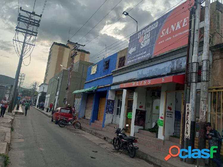 Venta Impecable Local Comercial en el Centro de Valencia.