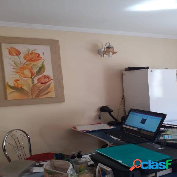 Apartamento 2 dormitórios,1 vaga com boa localização