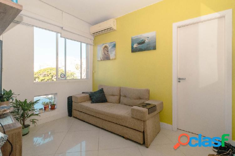 Apartamento com 1 quarto, 30m², à venda em Porto Alegre,