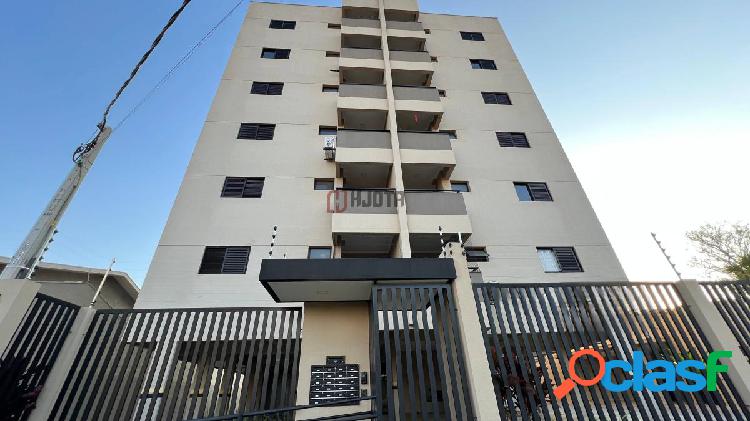 Apartamento com 2 quartos sendo 1 suíte, 72m², à venda em