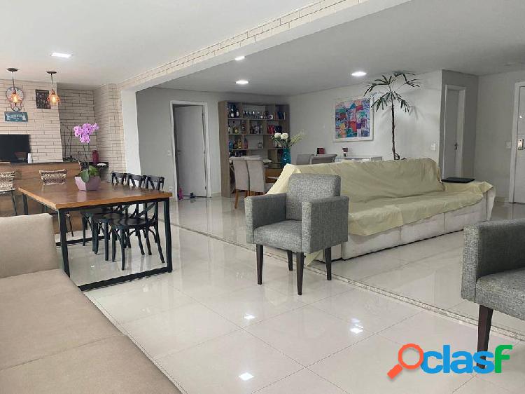 Apartamento com 3 dormitórios sendo 3 suítes,2 vagas,