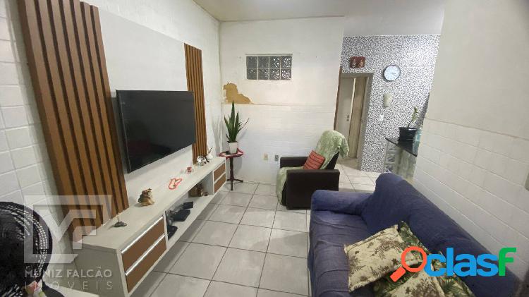 CASA + APARTAMENTOS + PONTO COMERCIAL, tudo isso em um só