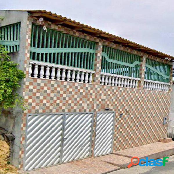 Casa Espaçosa e Aconchegante em Jorge Teixeira: Seu Novo