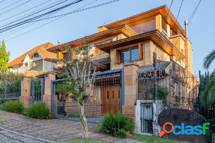 Casa com 5 quartos, 498m², à venda em Porto Alegre,