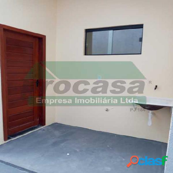 Casa de Vila - / Residencial / Novo Aleixo