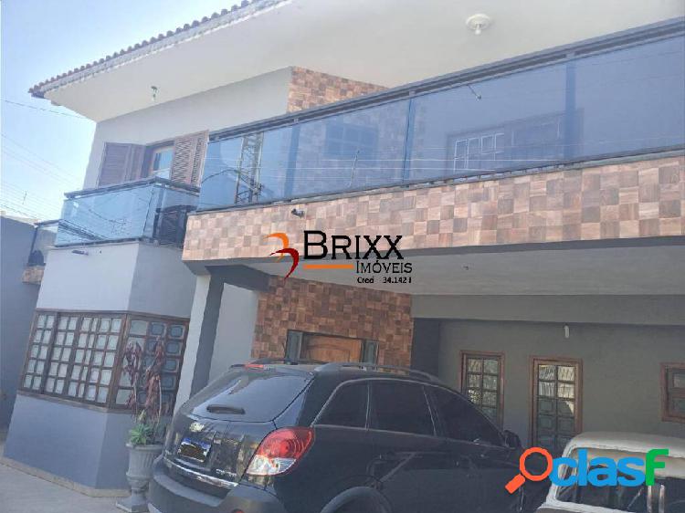 EXCELENTE CASA COM 04 QUARTOS, À VENDA, CENTER VILLE-