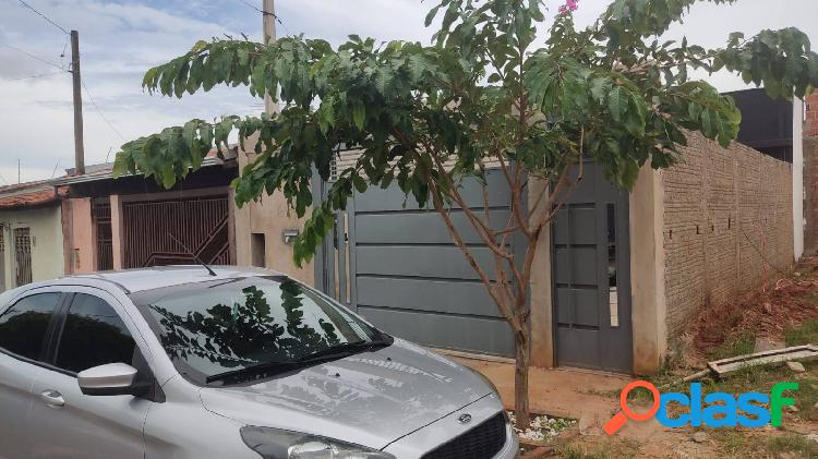 Linda Casa de 1 dormitório na Santa Edwirges