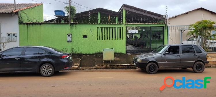 Linda casa a venda