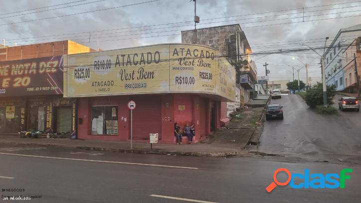 PRÉDIO COMERCIAL ESQUINA na 7 DE SETEMBRO.