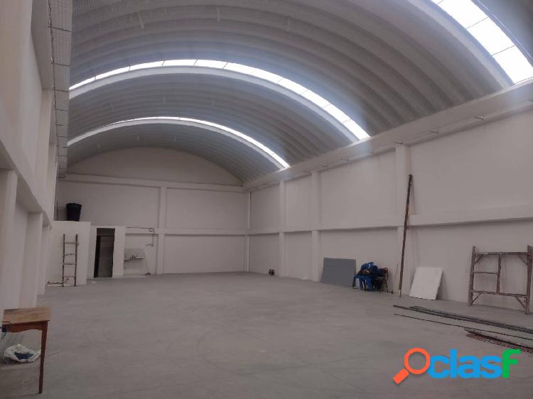 SE ARRIENDA BODEGA EN TOBERIN