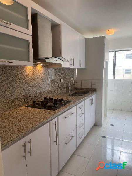 ALQUILER APARTAMENTO SIN AMOBLAR EN LAS 4 AVENIDAS