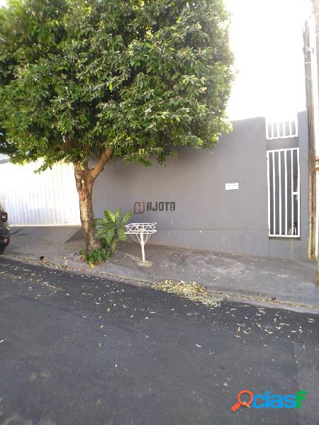 Casa 4 dormitórios à venda R$315.000 - Res. Castelinho -
