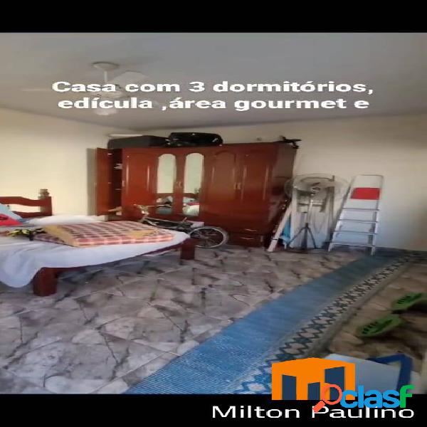 Casa Belíssima com piscina no Bairro Florida - Praia Grande