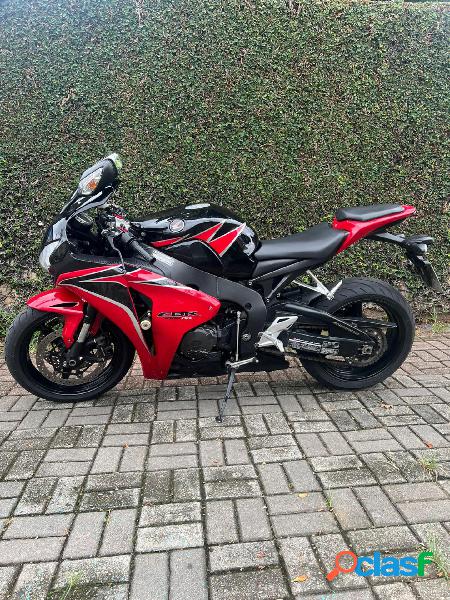 HONDA CBR 1000 RR FIREBLADE PRETO 2010 1000 GASOLINA