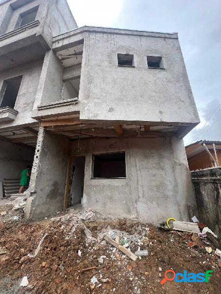 SOBRADO COM 3 DORMITÓRIOS - 70 METROS - VILA CURUÇA
