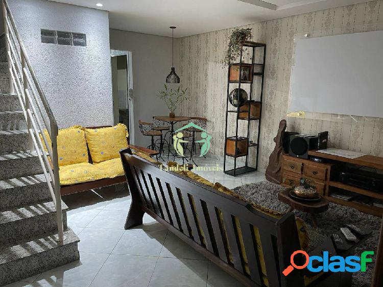 Sobrado à venda com 77m², 2 dormitórios e 2 vagas (Vila