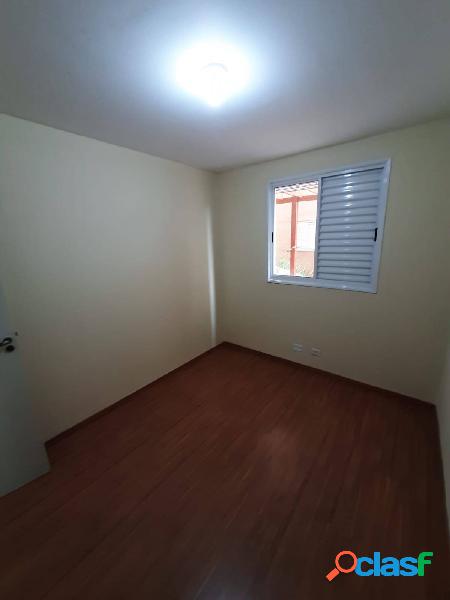 Apartamento 02 dormitórios e 02 vagas cobertas