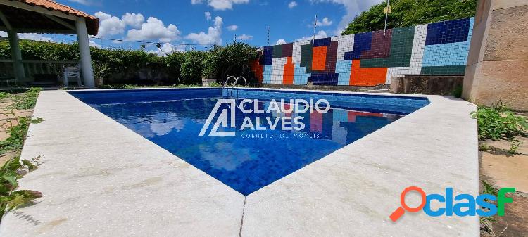 CASA COM 4 QUARTOS SENDO 2 SUÍTES NO BAIRRO MOCHILA COM