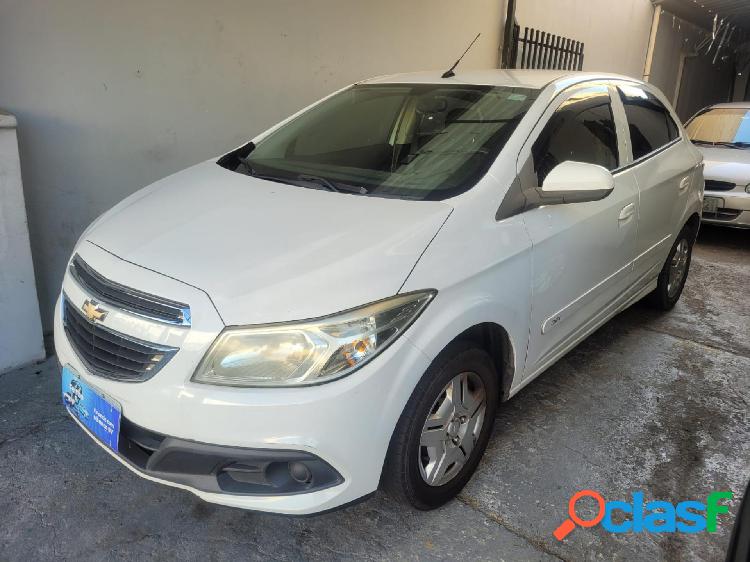 CHEVROLET ONIX HATCH LT 1.0 8V FLEXPOWER 5P MEC. BRANCO 2014