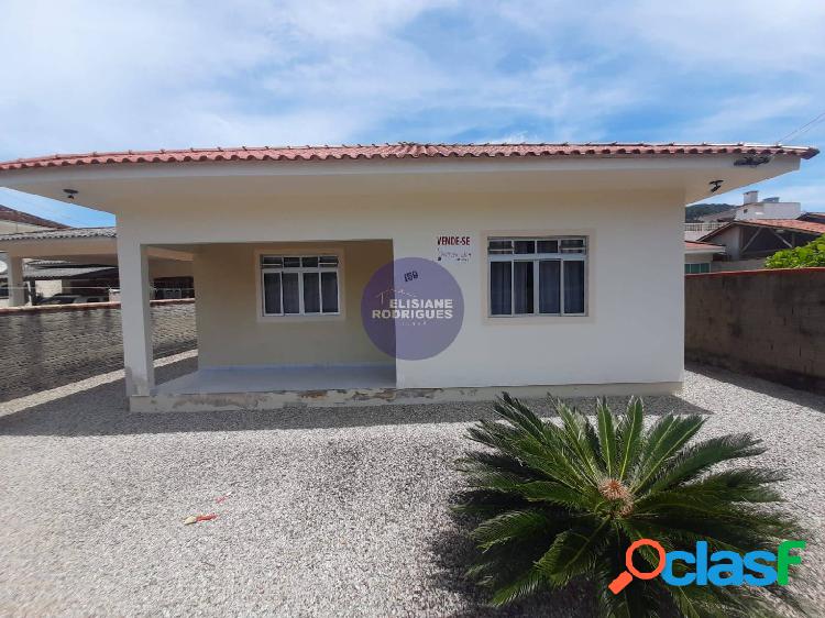 Casa 2 dormitórios à venda em Governador Celso Ramos-SC.