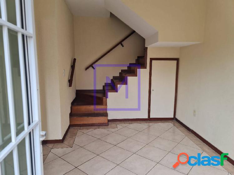 Casa para alugar na Penha com 2 quarto e 2 vagas