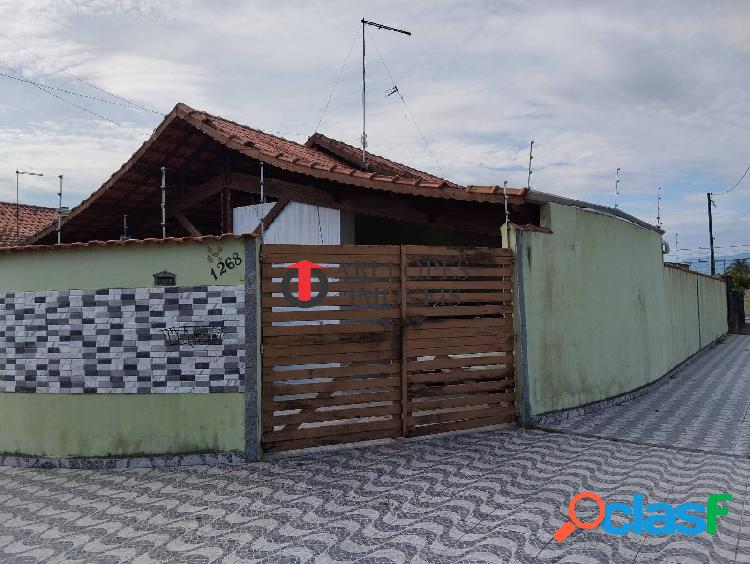 Casona de esquina em Agenor de Campos