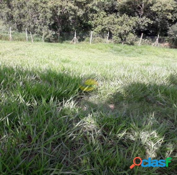 Lindo lote em condomínio fechado com lazer clube, em cotia.