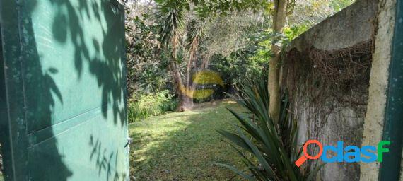 Lote Jardim Colibri, 2.560 m²murado, arborizado, coméia,