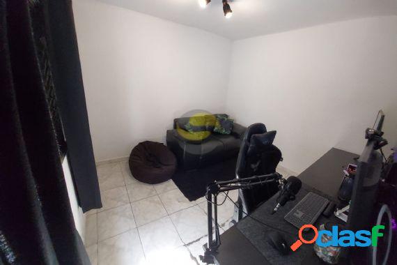 Sobrado de 150m² com 3 dormitório