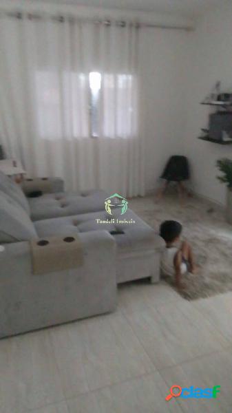 Sobrado à venda com 150m², 3 quartos e 2 vagas (Sítios