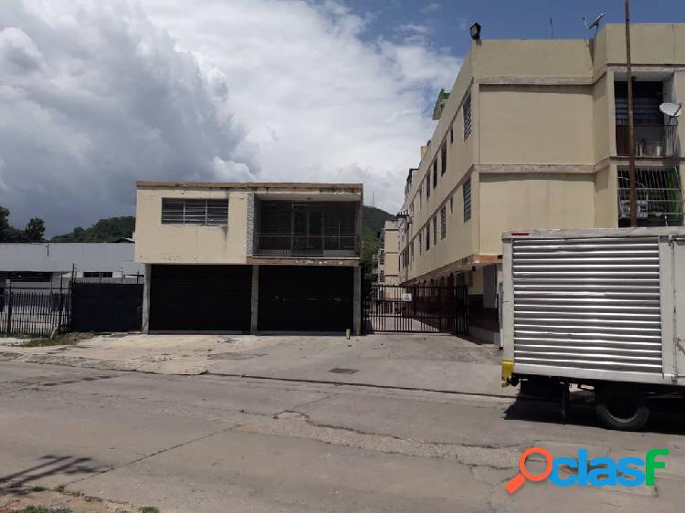 Venta Local Av. Bolívar Norte Detrás De Mango Bajito.