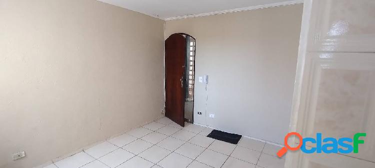 Aluga apartamento 2 dormitório