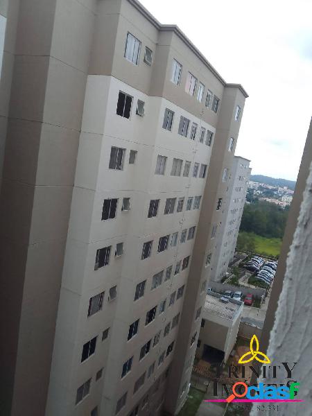 Apartamento com 2 Dormitórios Bem Localizado