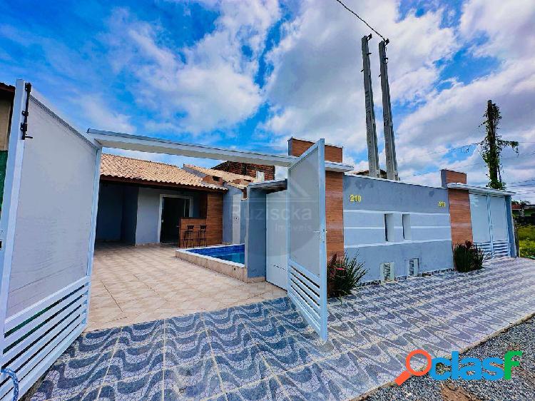 CASA NOVA COM PISCINA Á VENDA EM ITANHAÉM.