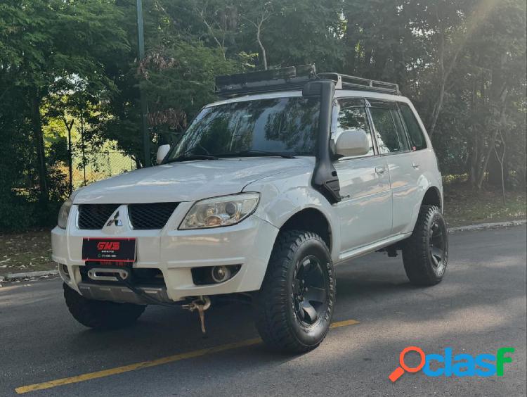 MITSUBISHI PAJERO TR4 2.0 2.0 FLEX 16V 4X4 AUT. BRANCO 2013