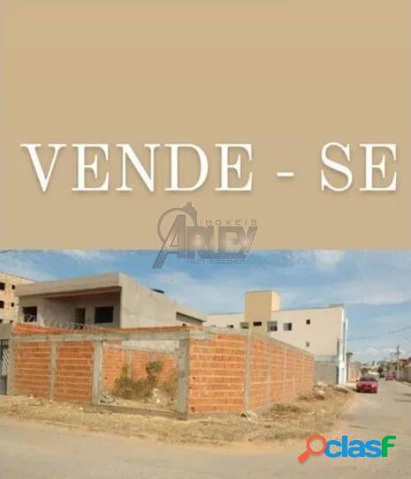 Vende-se lote de esquina no Bairro Todos os Santos no