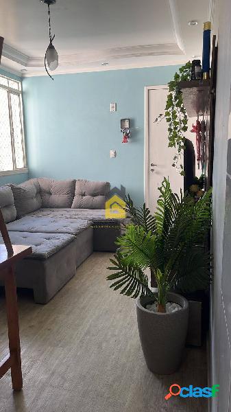 Apartamento à Venda 2 Quartos, 2 Vagas - Baeta Neves -