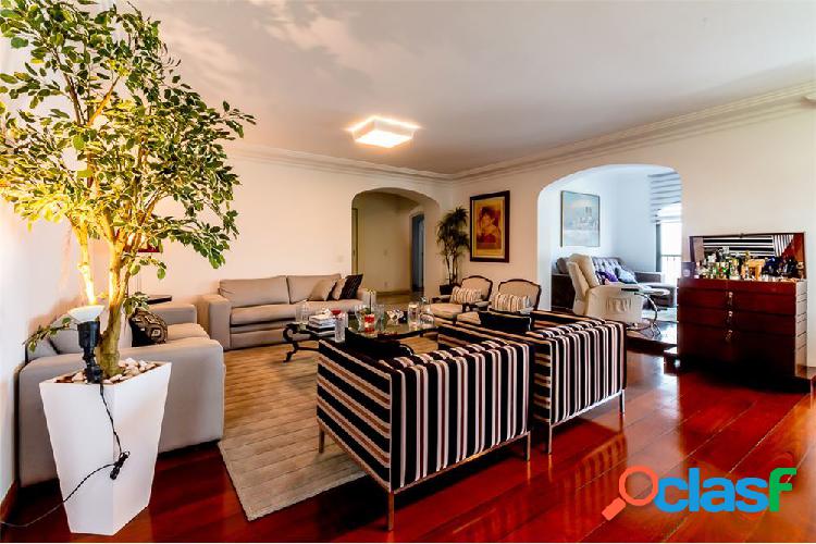 Apartamento com 4 quartos, 425m², à venda em São Paulo,