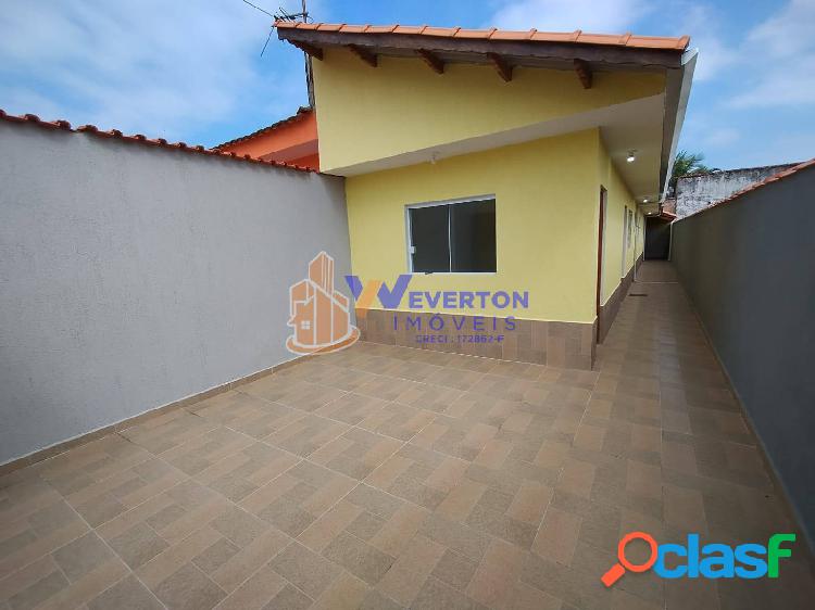 Casa 2 dormitórios R4 250.000,00 em Mongaguá na Weverton