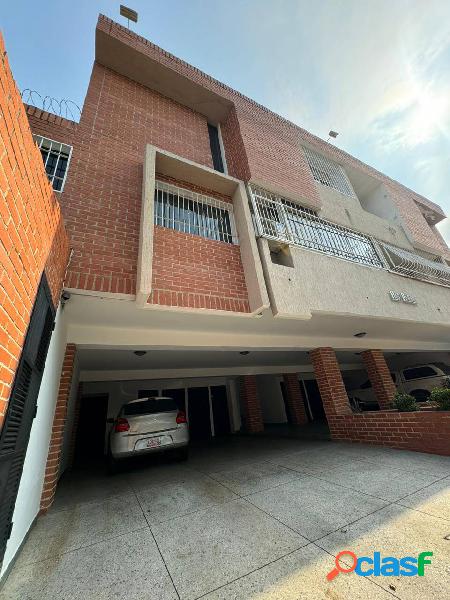 En Venta apartoquinta Actualizada Urb Trigal Norte