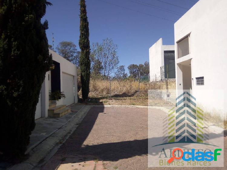 TERRENO EN VENTA EN FRACCIONAMIENTO LA FLORESTA