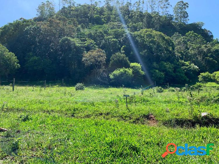 Terreno á venda com 1.941m² na Vila São João em