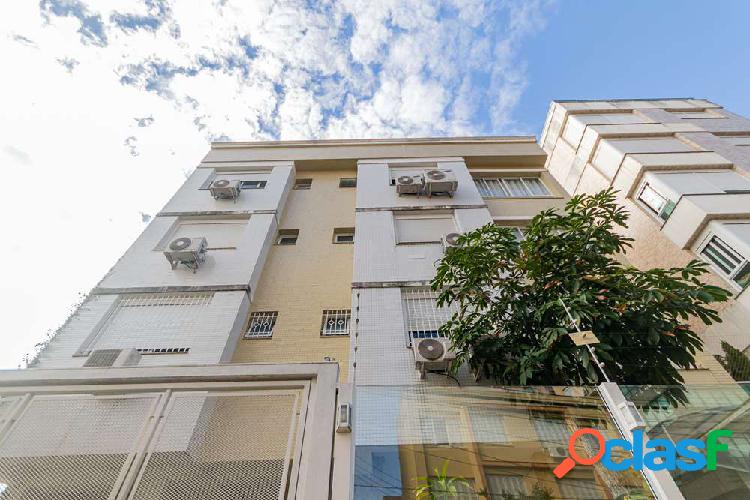 Apartamento com 2 quartos, 66m², à venda em Porto Alegre,