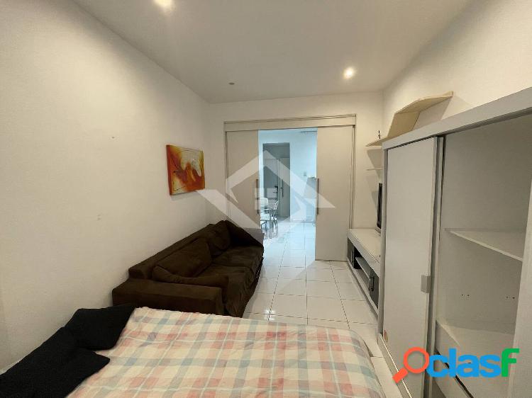 Apartamento de 1 Quarto para Venda em Copacabana com 35 m²