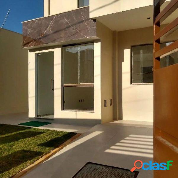 Casa geminada três quartos sendo uma suíte – Bairro